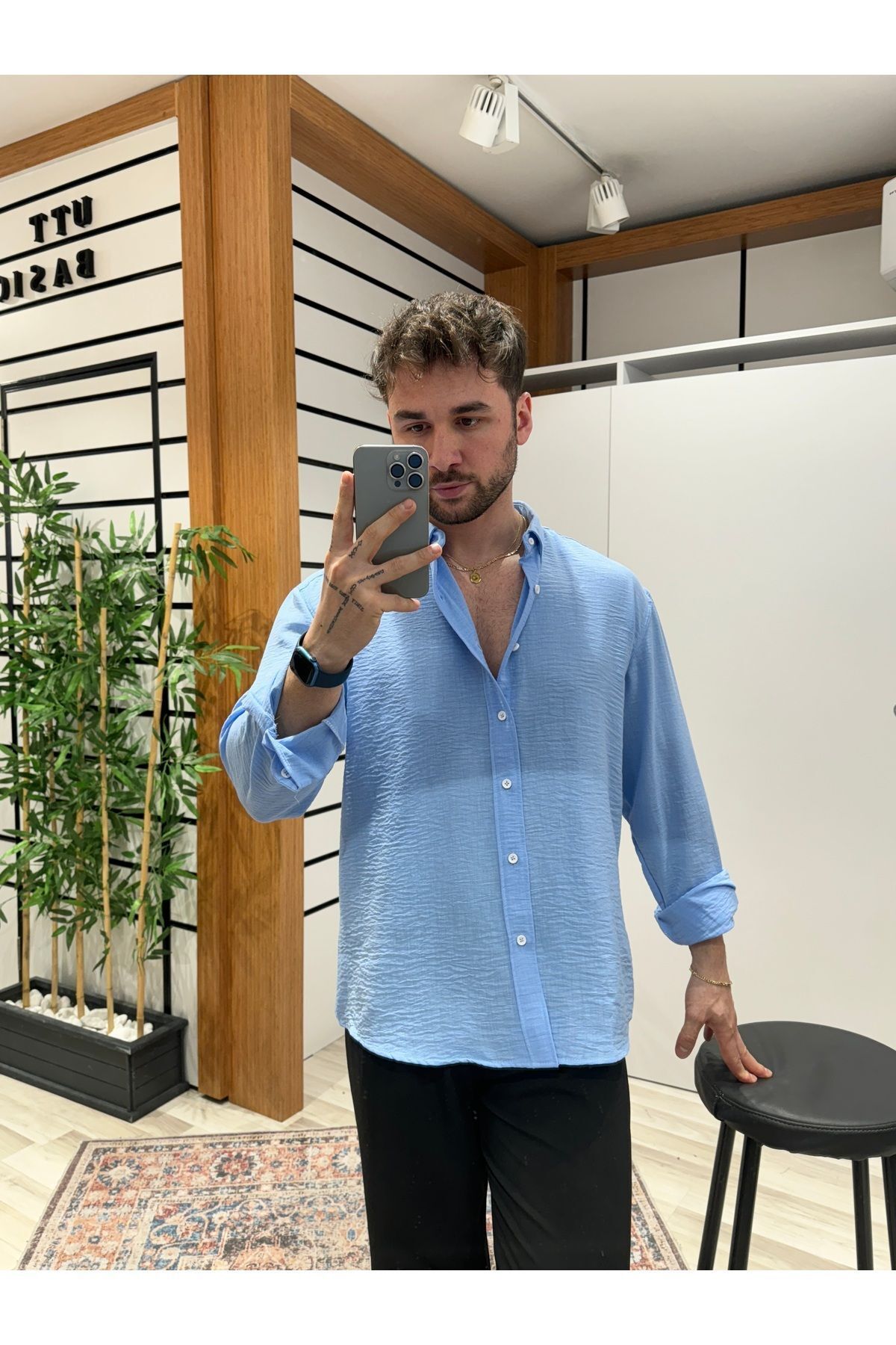 Mavi Oversize Dokulu Gömlek Mavi Oversize Dokulu Gömlek