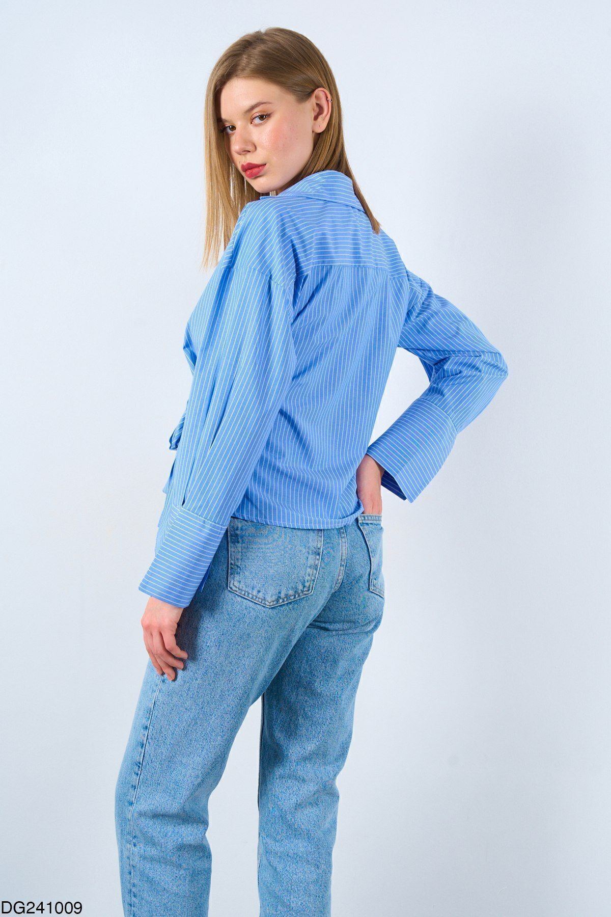 Kadın Yandan Bağlamalı Çizgili Gömlek