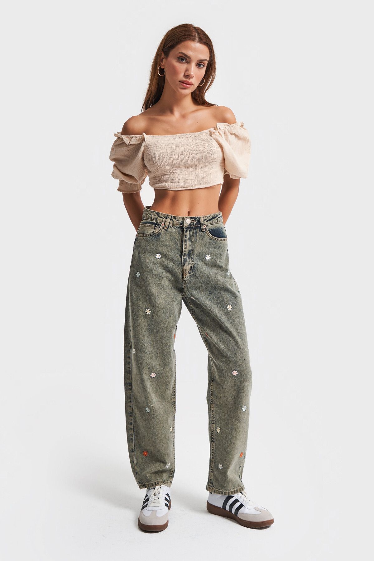 Kadın S Tint Kot Rengi Papatya Nakışlı %100 Koton Denim Kadın S Tint Kot Rengi Papatya Nakışlı %100 Koton Denim