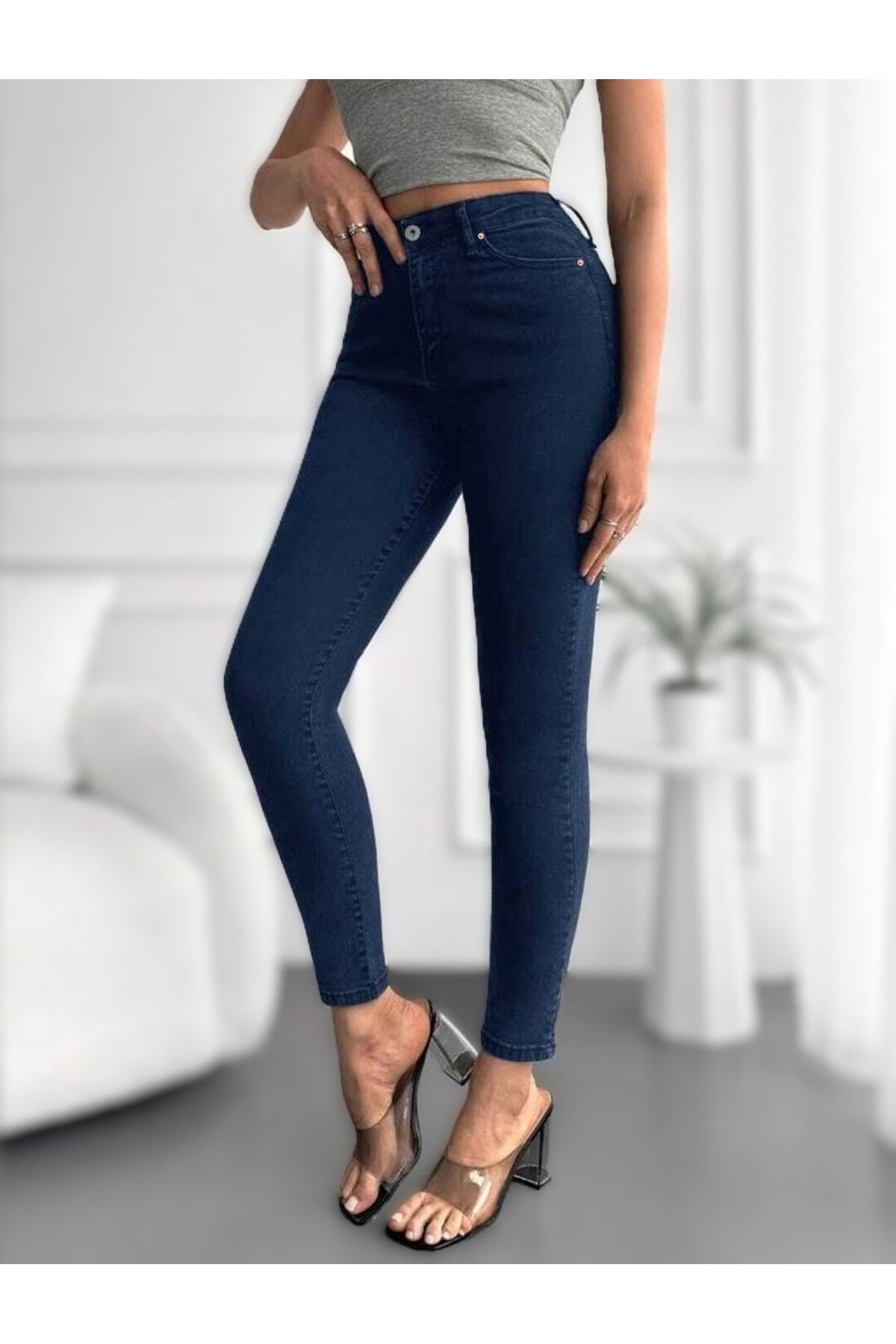 Koyu Mavi Toparlayıcı Solmaz Kumaş Yüksek Bel İnceltici Etki  Skinny Jean Koyu Mavi Toparlayıcı Solmaz Kumaş Yüksek Bel İnceltici Etki  Skinny Jean