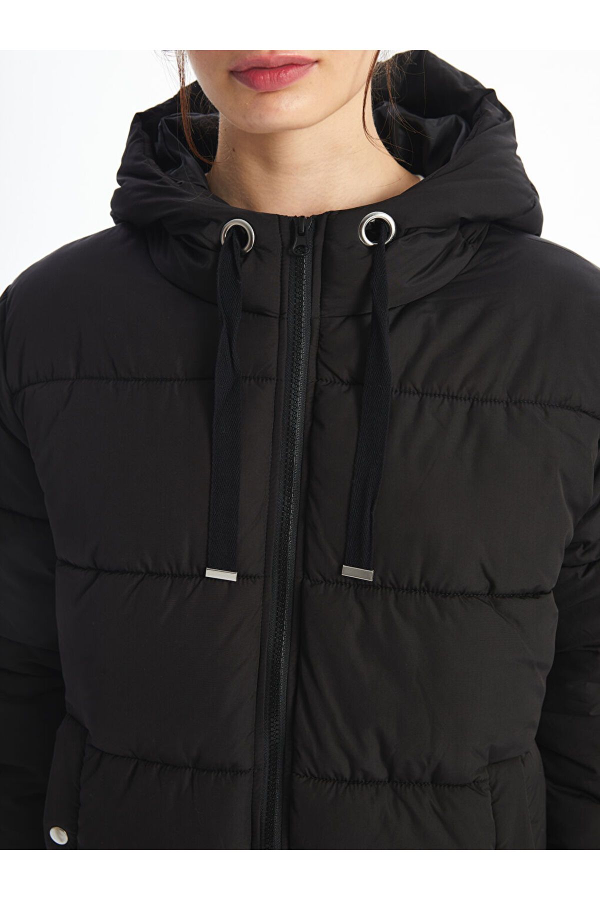 Kapüşonlu Kadın Şişme Mont Kapüşonlu Kadın Şişme Mont