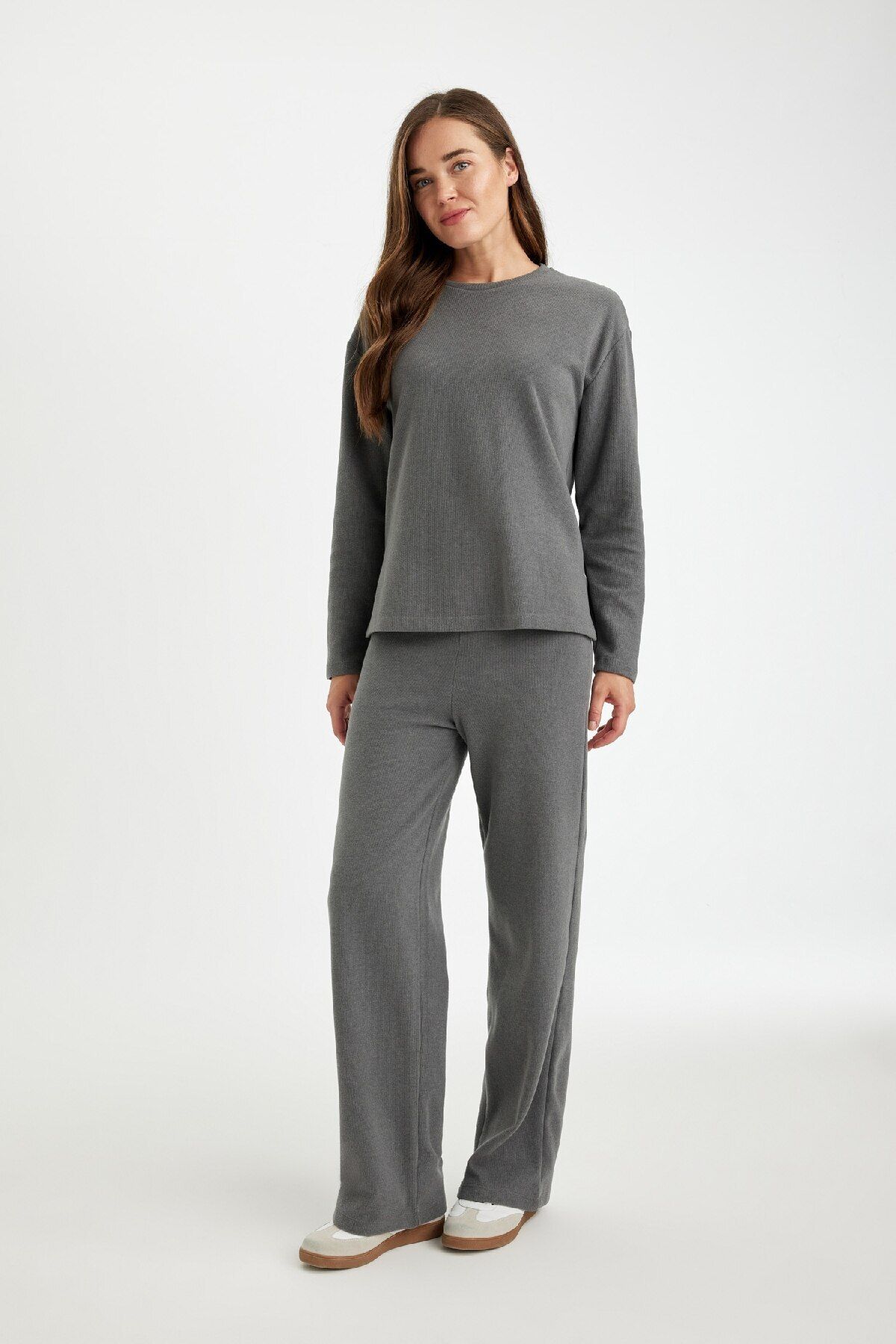 Wide Leg Geniş Bol Paça Selanik Kumaş Basic Düz Antrasit Triko Pantolon D0361ax24au Wide Leg Geniş Bol Paça Selanik Kumaş Basic Düz Antrasit Triko Pantolon D0361ax24au