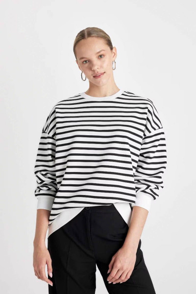 Oversize Fit Geniş Kalıp Bisiklet Yaka Çizgili Kalın Sweatshirt 25k801t01256