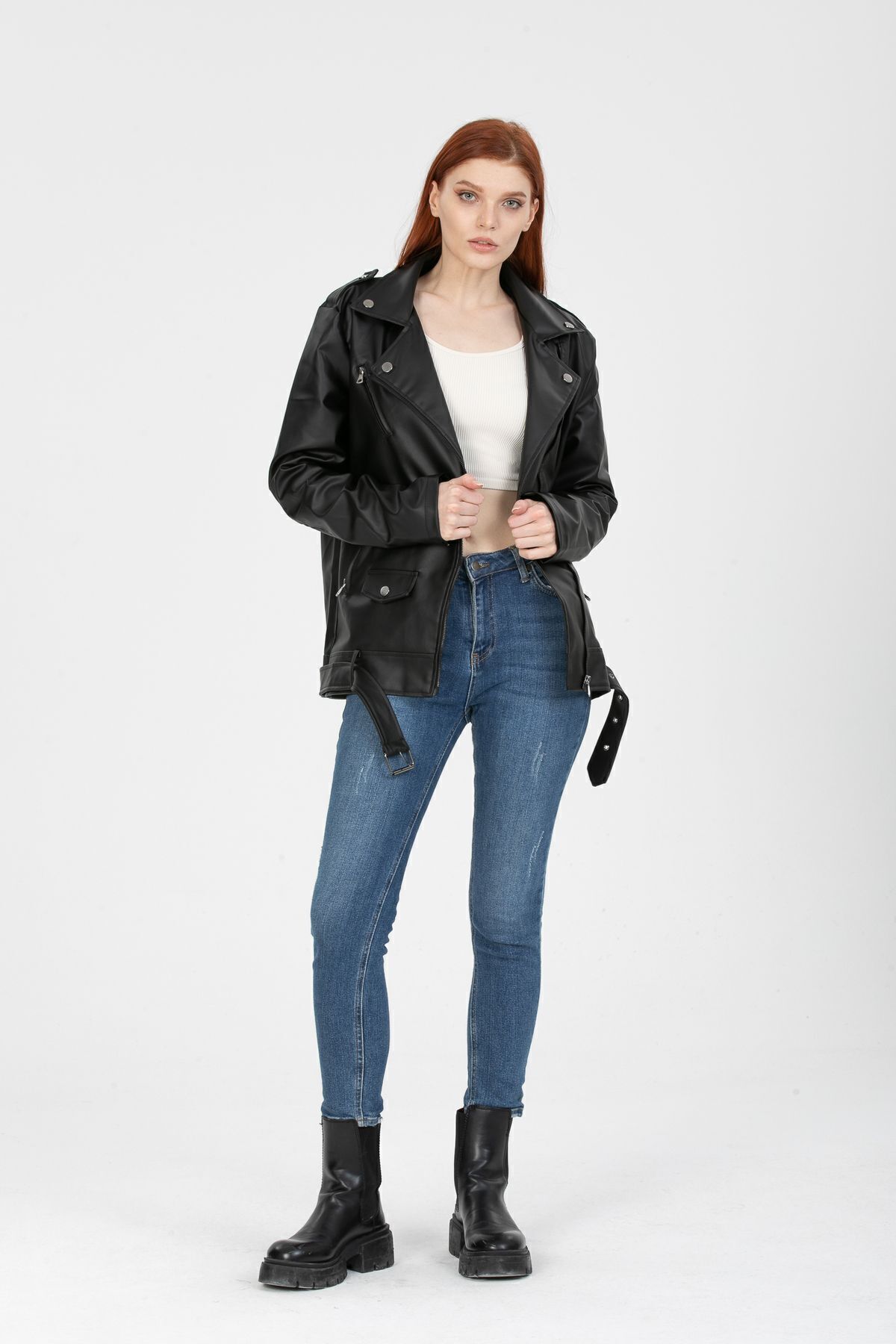 Kadın Siyah Oversize Içi Kürklü Kemerli Biker Deri Ceket Kadın Siyah Oversize Içi Kürklü Kemerli Biker Deri Ceket