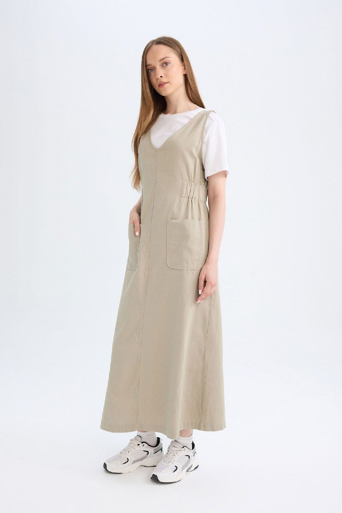 Regular Fit V Yaka Yan Büzgü Detaylı Basic Düz Gabardin Kolsuz Maxi Elbise C9684ax24au Regular Fit V Yaka Yan Büzgü Detaylı Basic Düz Gabardin Kolsuz Maxi Elbise C9684ax24au