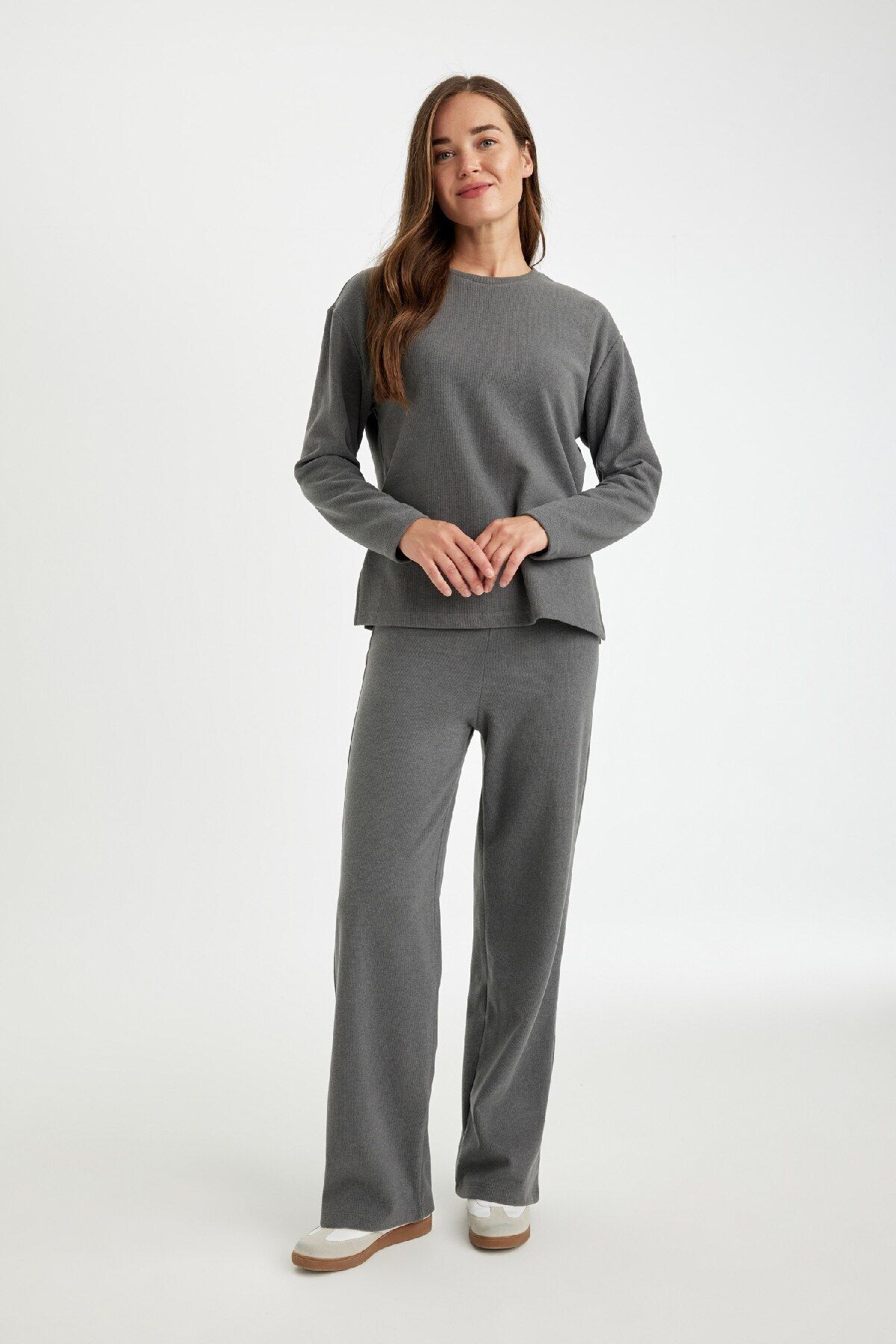Wide Leg Geniş Bol Paça Selanik Kumaş Basic Düz Antrasit Triko Pantolon D0361ax24au Wide Leg Geniş Bol Paça Selanik Kumaş Basic Düz Antrasit Triko Pantolon D0361ax24au