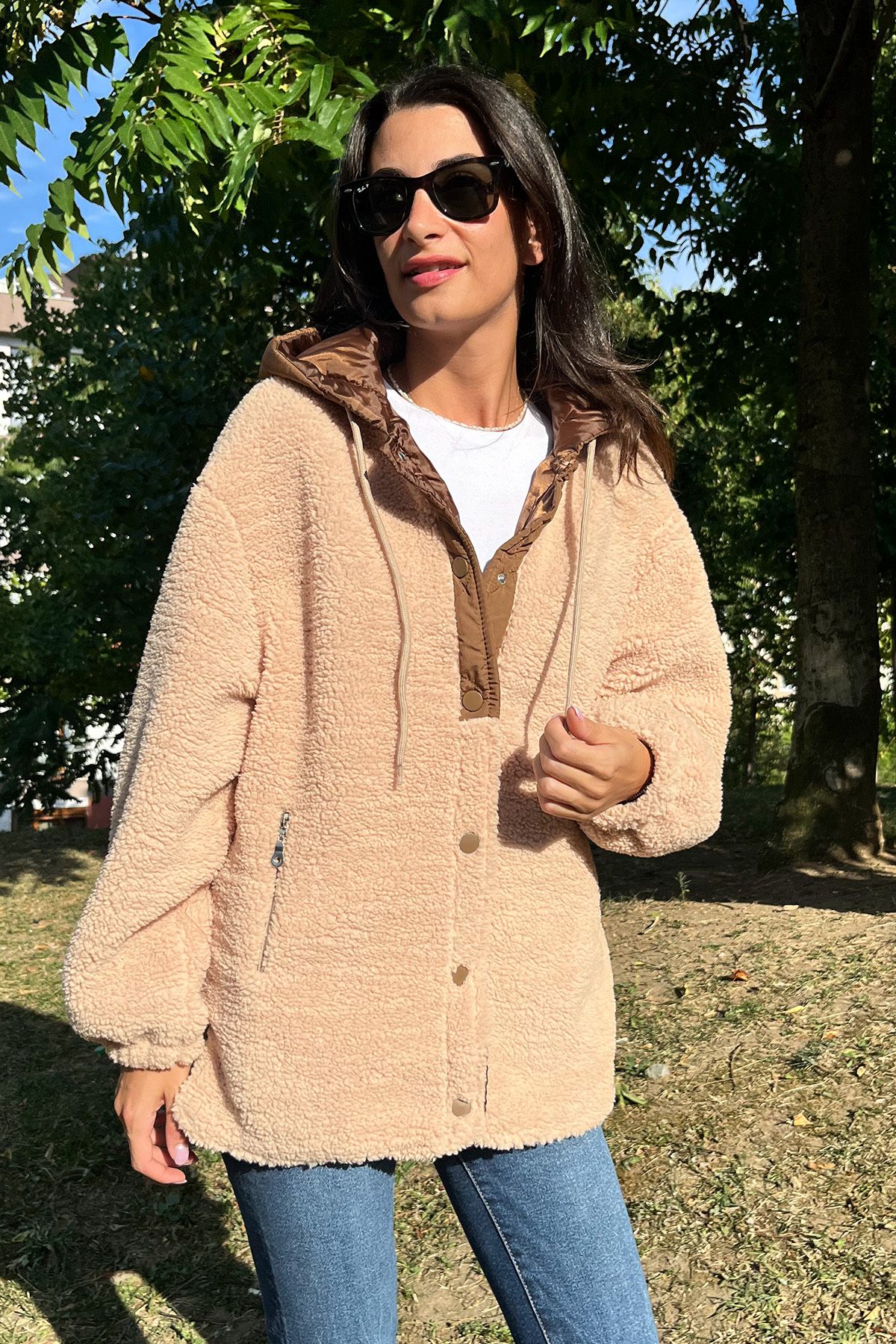 Peluş Kapitone Garnili Mont Peluş Kapitone Garnili Mont