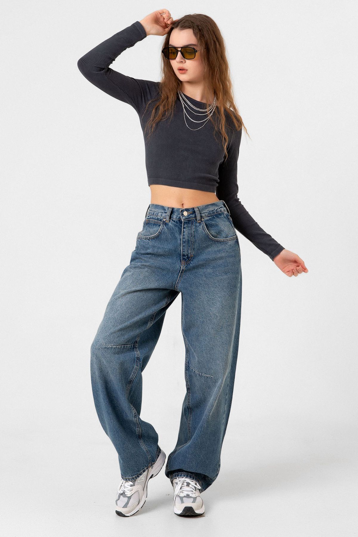 VANE'S Toka Detaylı Bol Kesim Geniş Paça Rahat Baggy Jean Kot Salaş Kadın Pantolon VANE'S Toka Detaylı Bol Kesim Geniş Paça Rahat Baggy Jean Kot Salaş Kadın Pantolon