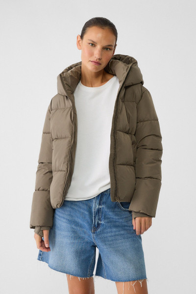 Kapüşonlu basic şişme mont Kapüşonlu basic şişme mont