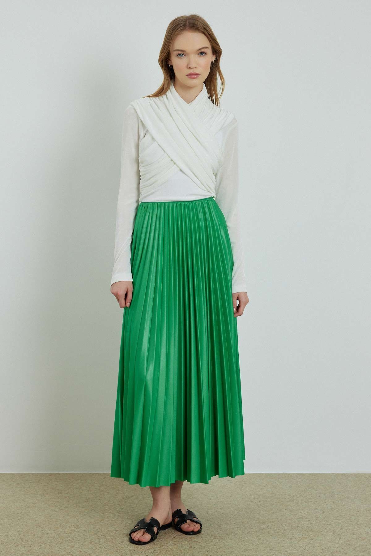 PİLİSOLEY SATEN ETEK - BENETTON YEŞİLİ PİLİSOLEY SATEN ETEK - BENETTON YEŞİLİ