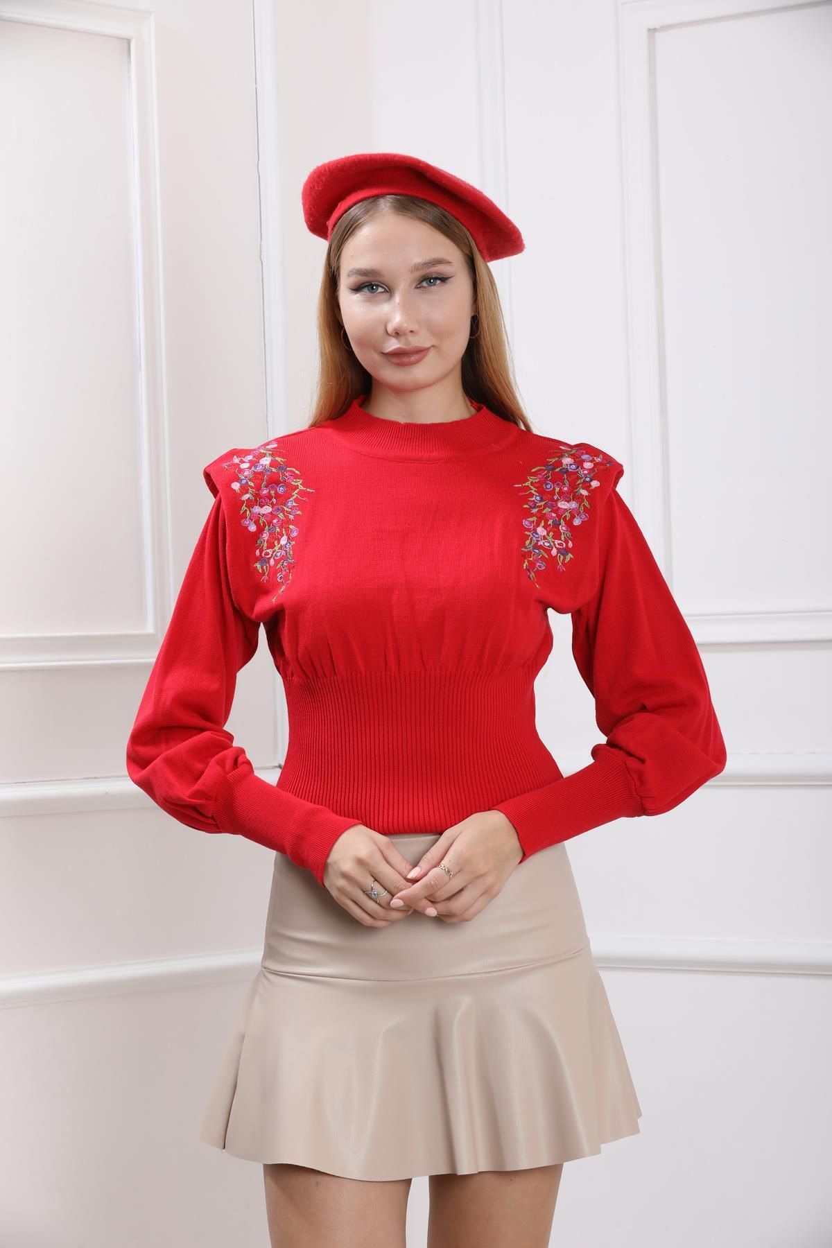 Kırmızı Omuzu Nakışlı Kazak 2354503STD Kırmızı Omuzu Nakışlı Kazak 2354503STD