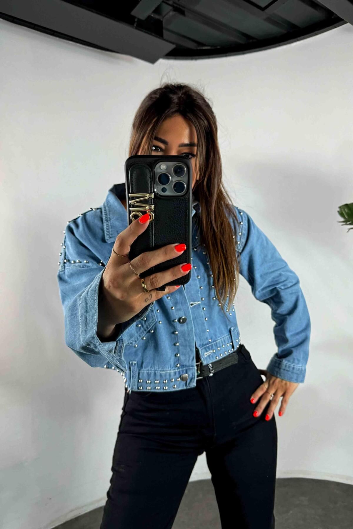 Zımba Detay Tasarım Denim Ceket Mavi Zımba Detay Tasarım Denim Ceket Mavi