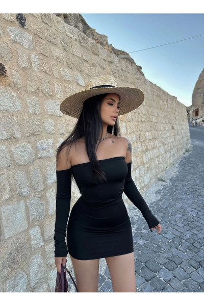 Siyah Madonna Yaka Dalgıç Elbise Siyah Madonna Yaka Dalgıç Elbise