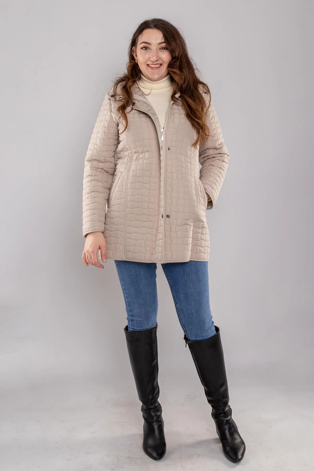 Kapitone Mont, Kaban, Içi Kürklü Kapitone Mont ,büyük Beden Mont, Su Itici Mont Kapitone Mont, Kaban, Içi Kürklü Kapitone Mont ,büyük Beden Mont, Su Itici Mont