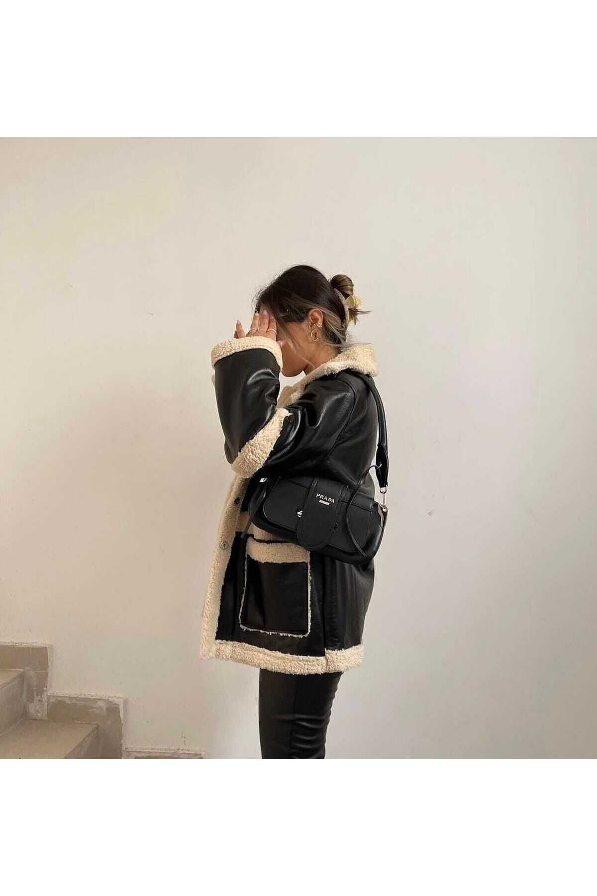 Kadın Siyah Peluş Kürk Detaylı Kaliteli Mont Kadın Siyah Peluş Kürk Detaylı Kaliteli Mont