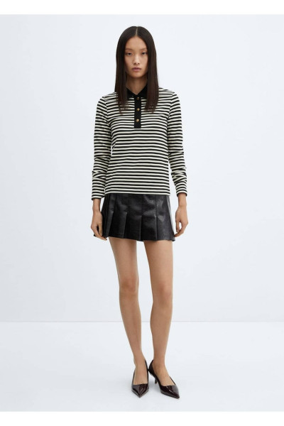 Yakası düğmeli polo tişört Yakası düğmeli polo tişört