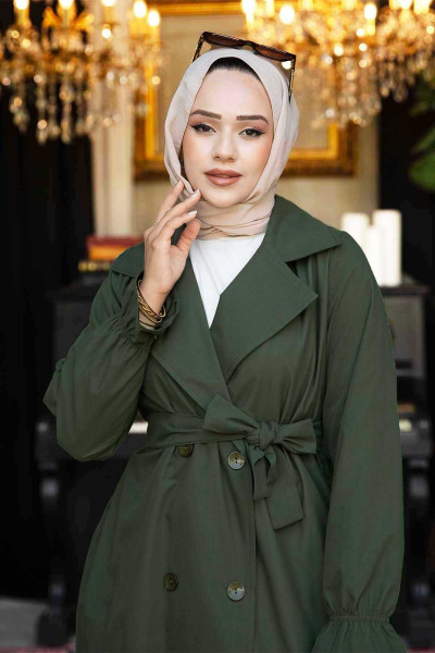 Kolları Lastik Detay Seyyar Kuşaklı Trençkot Kolları Lastik Detay Seyyar Kuşaklı Trençkot