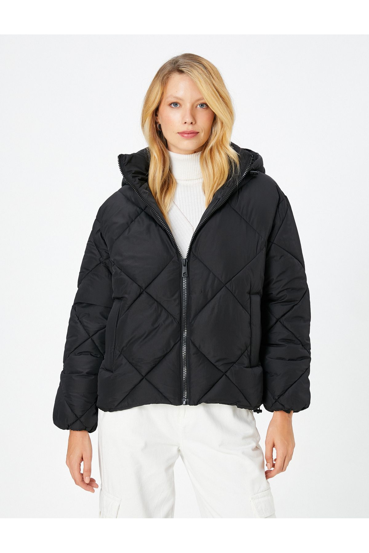 Şişme Mont Kapüşonlu Cep Detaylı Fermuarlı Şişme Mont Kapüşonlu Cep Detaylı Fermuarlı