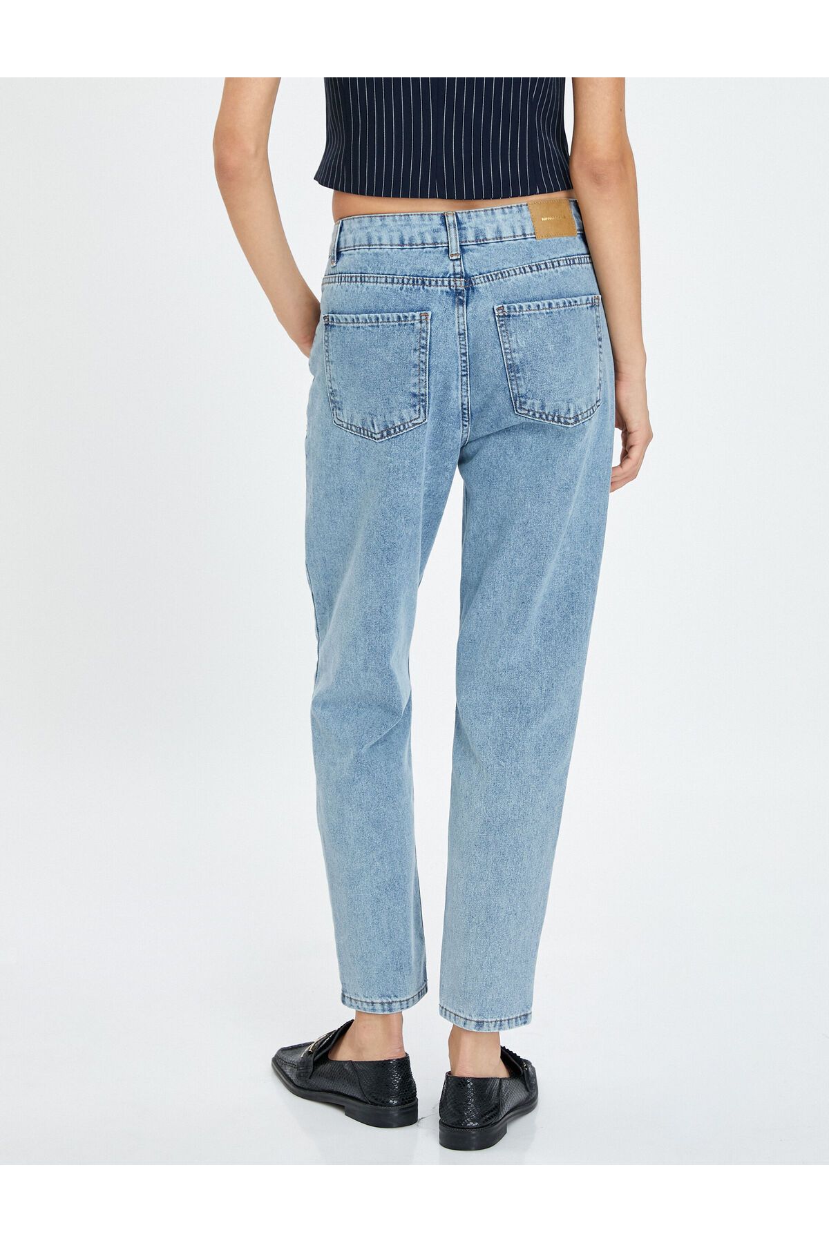 Mom Jean Yüksek Bel Rahat Kesim Hafif Dar Paça Pamuklu Cepli - Mom Jeans Mom Jean Yüksek Bel Rahat Kesim Hafif Dar Paça Pamuklu Cepli - Mom Jeans