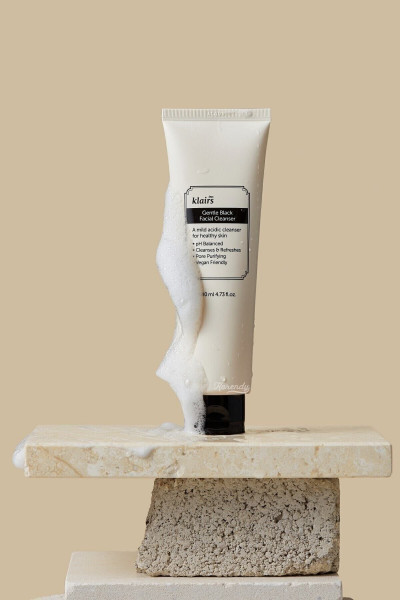 Gentle Black Facial Cleanser - Düşük Ph Antioksidan Yüz Temizleyici (KORENDY) 140ml Gentle Black Facial Cleanser - Düşük Ph Antioksidan Yüz Temizleyici (KORENDY) 140ml