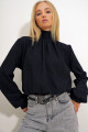 Kadın Siyah Yarım Balıkçı Önü Büzgülü Manşet Kollu Bluz ALC-X12491 Kadın Siyah Yarım Balıkçı Önü Büzgülü Manşet Kollu Bluz ALC-X12491