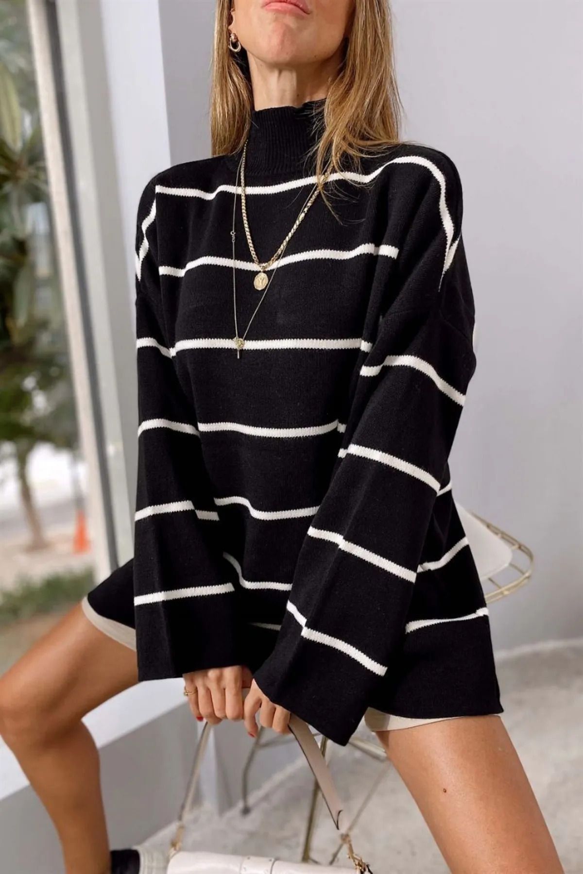 Kadın Siyah Dik Yaka Oversize Model Kazak Tunik Kadın Siyah Dik Yaka Oversize Model Kazak Tunik
