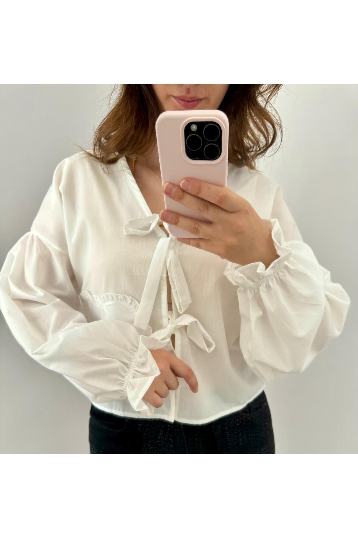 ÖNDEN BAĞLAMALI TREND GÖMLEK ÖNDEN BAĞLAMALI TREND GÖMLEK