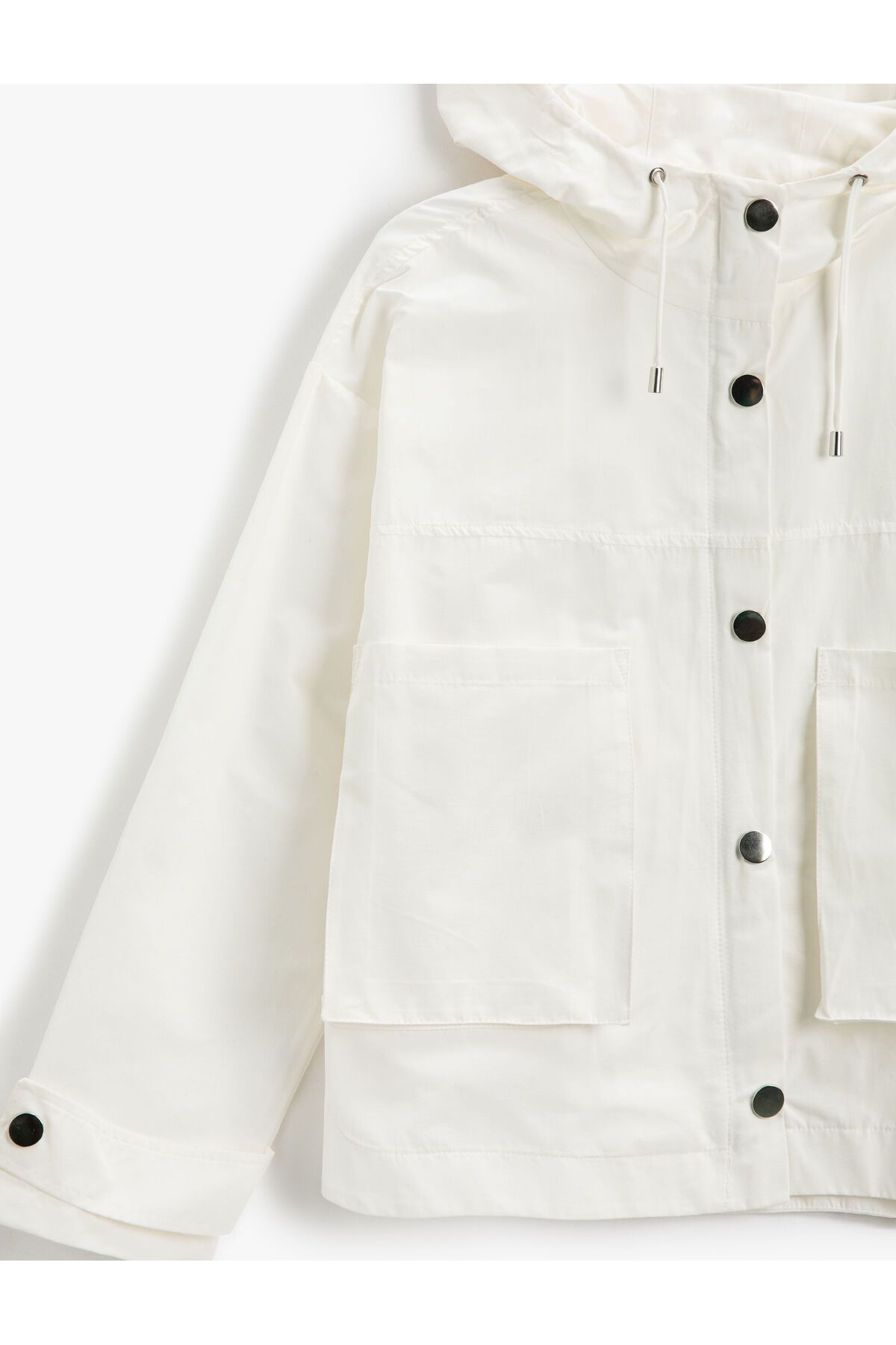 Kapüşonlu Yağmurluk Cep Detaylı Çıtçıt Kapama Kapüşonlu Yağmurluk Cep Detaylı Çıtçıt Kapama
