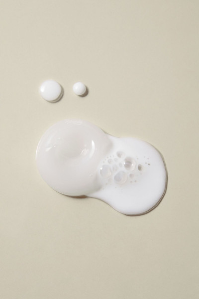 Jelly Oil Cleanser (KORENDY) Geniş Gözenek Karşıtı Pantenollü Jölemsi Temizlik Yağı 145ml Jelly Oil Cleanser (KORENDY) Geniş Gözenek Karşıtı Pantenollü Jölemsi Temizlik Yağı 145ml