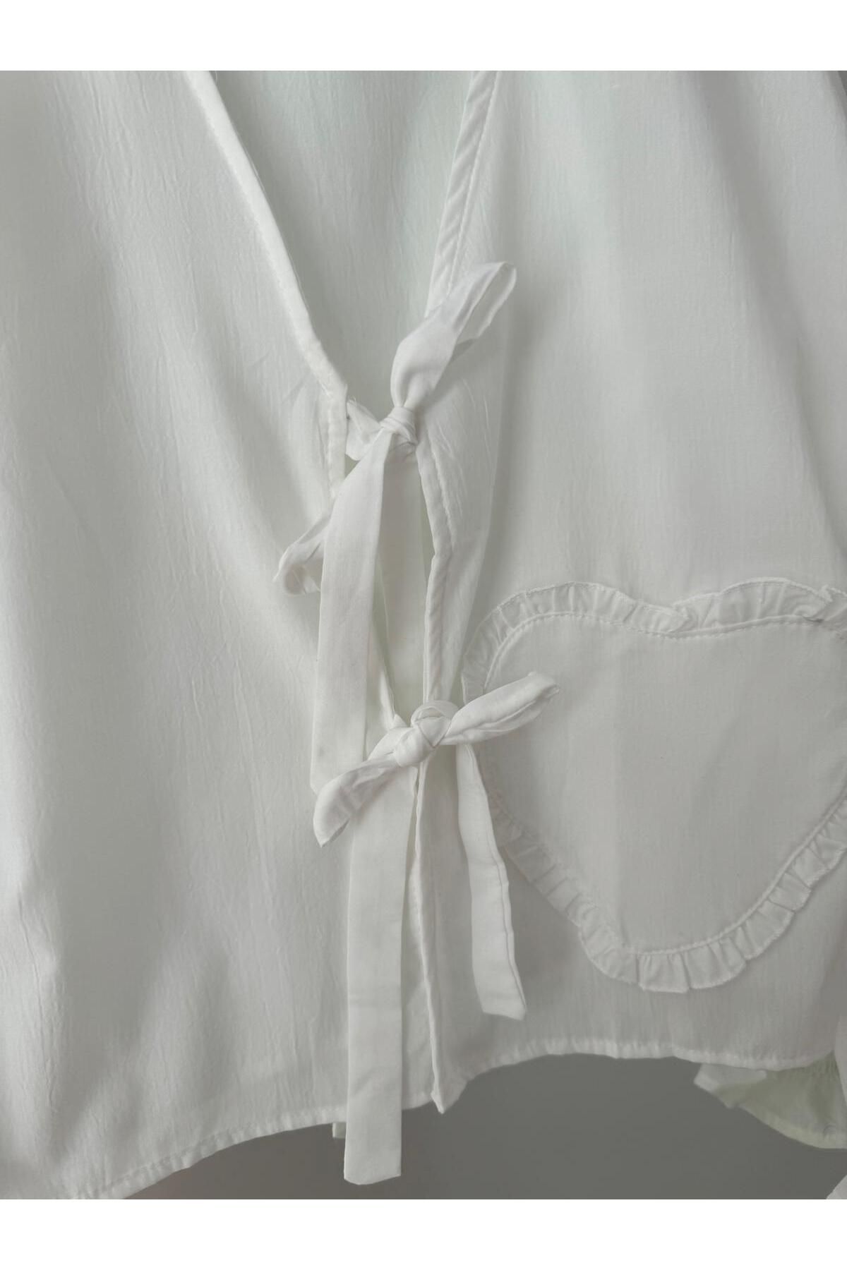 ÖNDEN BAĞLAMALI TREND GÖMLEK ÖNDEN BAĞLAMALI TREND GÖMLEK