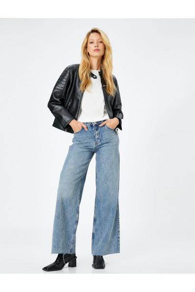 Suni Deri Ceket Fermuarlı Cep Detaylı Dik Yaka Suni Deri Ceket Fermuarlı Cep Detaylı Dik Yaka