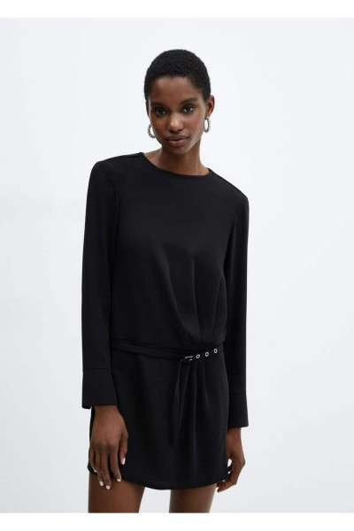 Kemerli büzgülü elbise