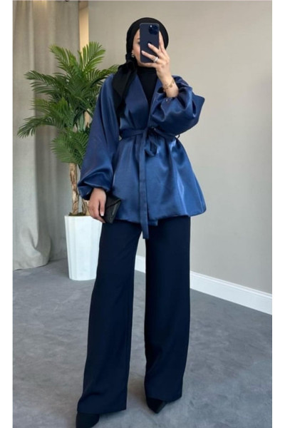 KADIN STANDART BEDEN KUŞAKLI TAFTA SATEN CEKET KADIN STANDART BEDEN KUŞAKLI TAFTA SATEN CEKET