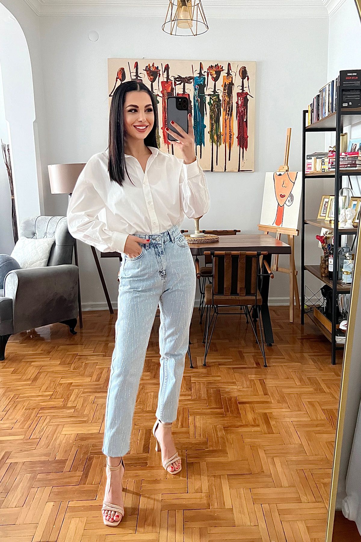 Mavi Taşlı Yüksek Bel Mom Fit Jean Mavi Taşlı Yüksek Bel Mom Fit Jean