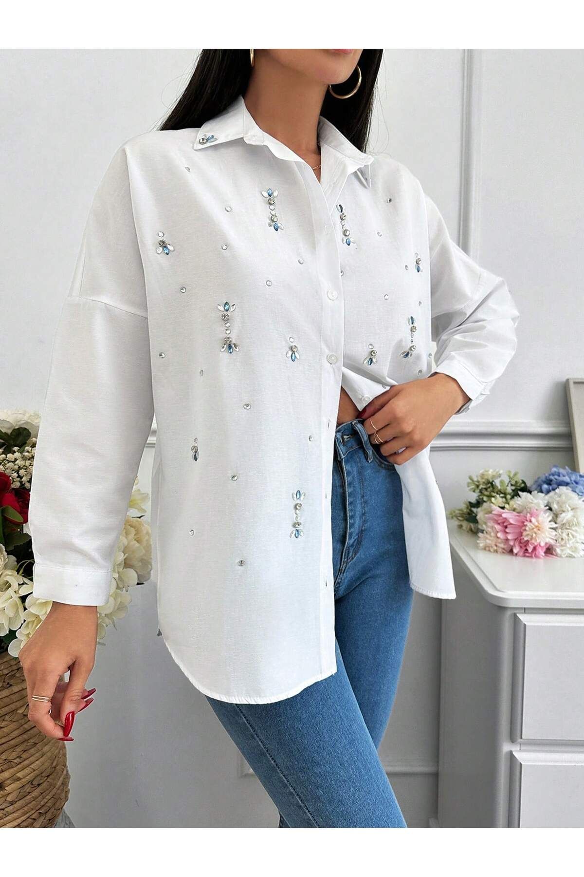 Renkli Taş işlemeli Gömlek Renkli Taş işlemeli Gömlek