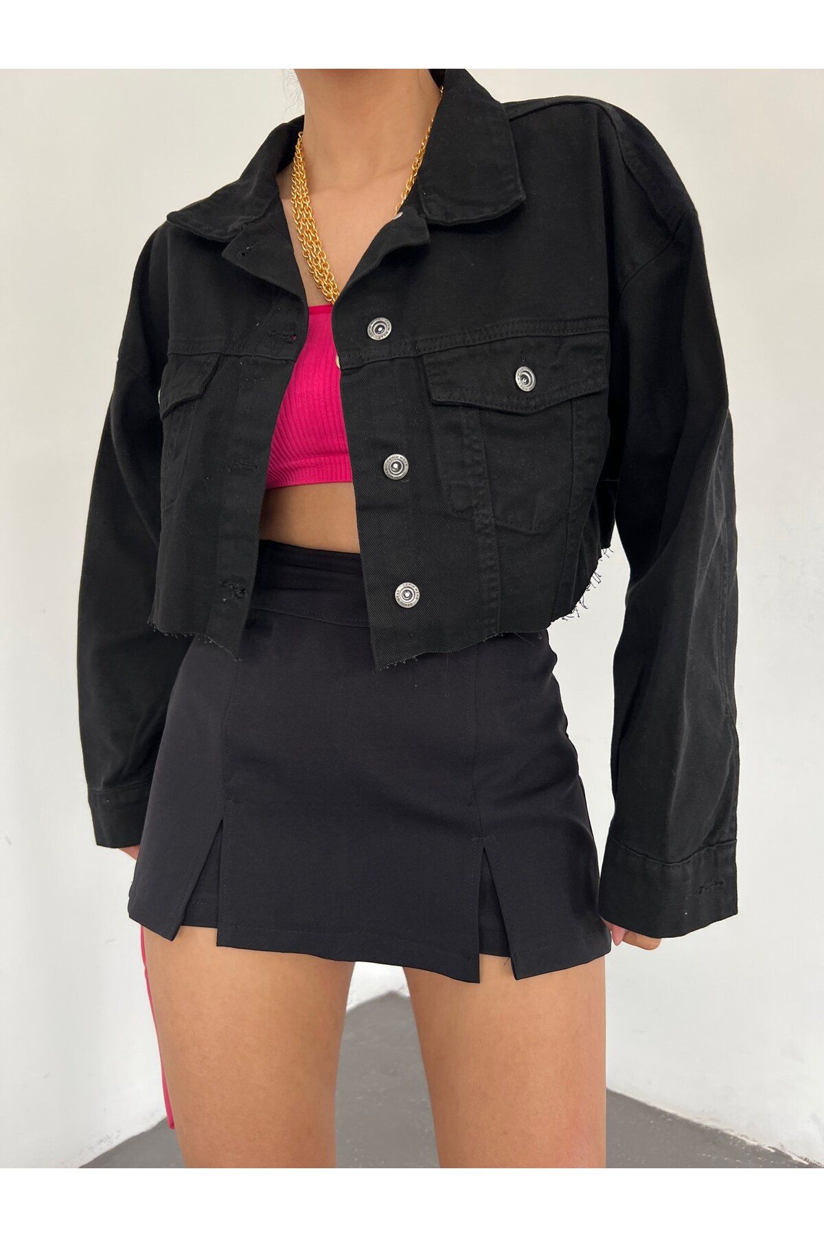 Kadın Siyah Çift Cepli Yıkamalı Crop Denim Ceket Kadın Siyah Çift Cepli Yıkamalı Crop Denim Ceket