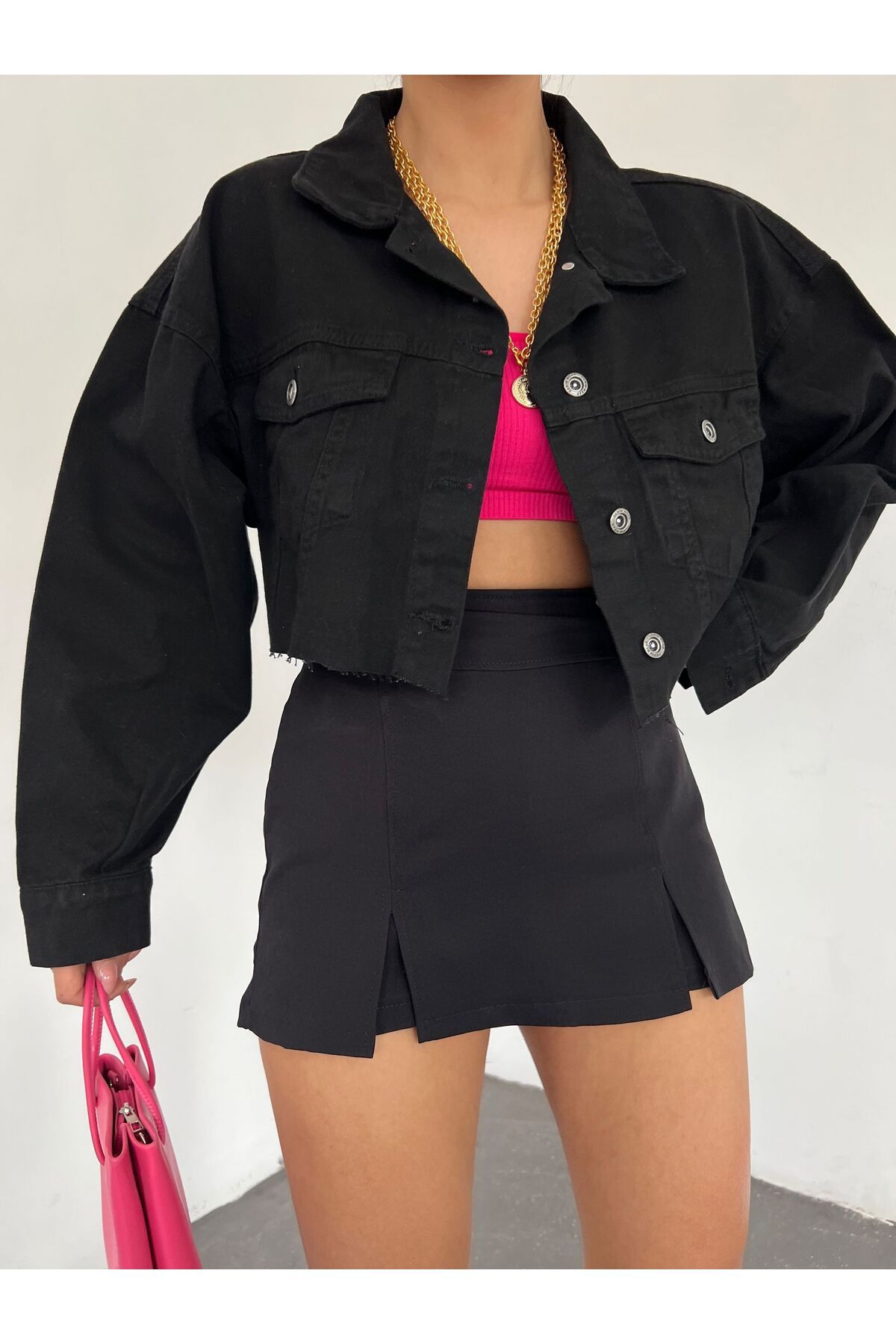 Kadın Siyah Çift Cepli Yıkamalı Crop Denim Ceket Kadın Siyah Çift Cepli Yıkamalı Crop Denim Ceket