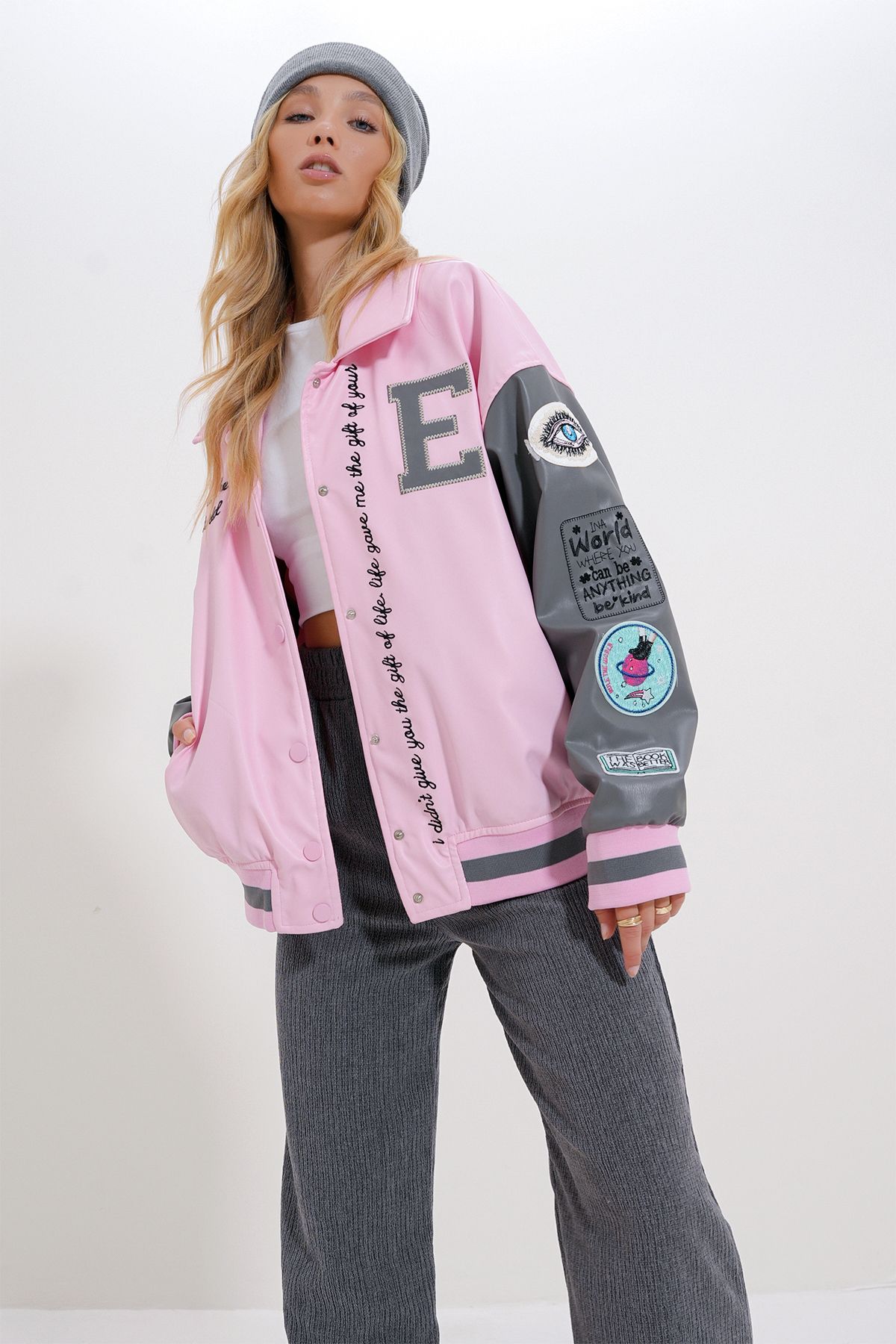 Kadın Pembe Çıtçıt Kapamalı Oversize Ceket ALC-X12601 Kadın Pembe Çıtçıt Kapamalı Oversize Ceket ALC-X12601