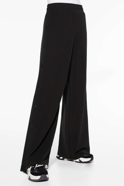 Yumuşak dokulu çıtçıtlı modal wide leg pantolon Yumuşak dokulu çıtçıtlı modal wide leg pantolon