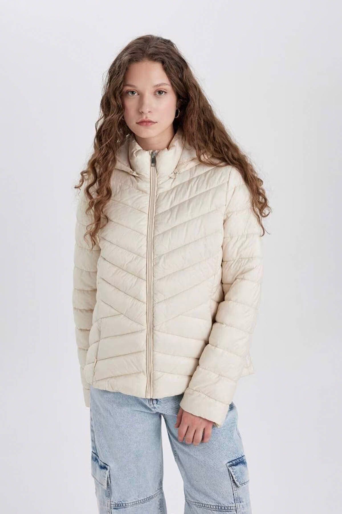 Su Itici Regular Kalıp Rüzgar Geçirmez Kapüşonlu Kapitoneli Şişme Mont 25k801005793 Su Itici Regular Kalıp Rüzgar Geçirmez Kapüşonlu Kapitoneli Şişme Mont 25k801005793