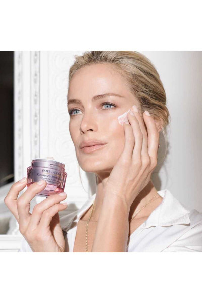 Kuru Ciltler İçin Sıkılaştırma Etkili ve Çizgi, Kırışıklık Karşıtı Krem-Resilience Multi-Effect 50ml Kuru Ciltler İçin Sıkılaştırma Etkili ve Çizgi, Kırışıklık Karşıtı Krem-Resilience Multi-Effect 50ml