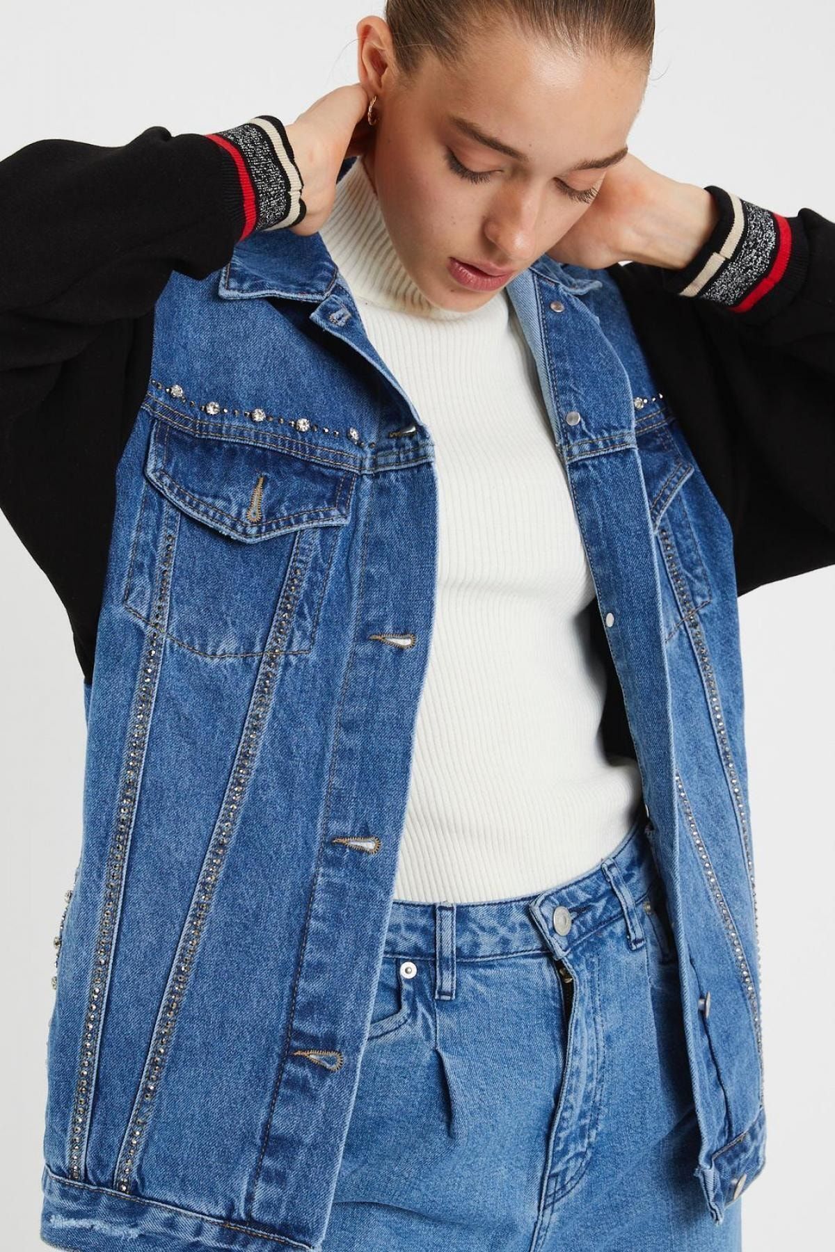 Kadın Taş İşlemeli Kolu Penye Kot Mont