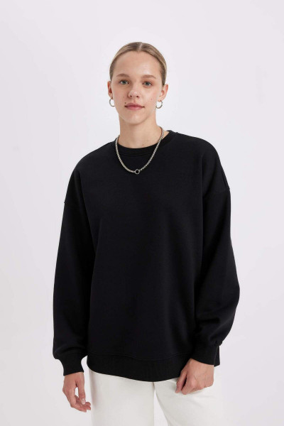 Okula Dönüş Oversize Geniş Kalıp Bisiklet Yaka Kalın Kumaş Basic Düz Sweatshirt Y1346az24wn Okula Dönüş Oversize Geniş Kalıp Bisiklet Yaka Kalın Kumaş Basic Düz Sweatshirt Y1346az24wn