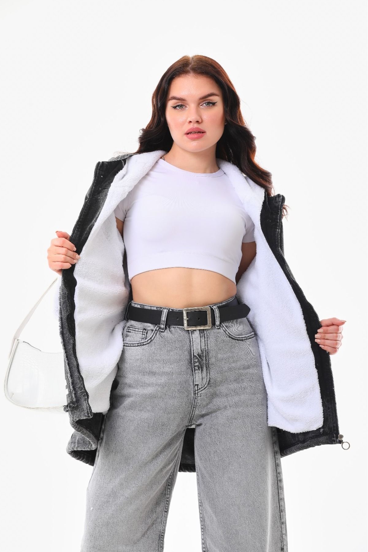 Peluş Wellsoft İçli Oversize Kapşonlu Ceket Peluş Wellsoft İçli Oversize Kapşonlu Ceket