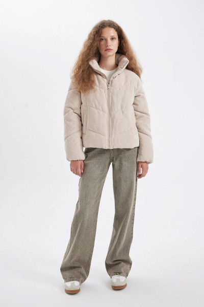 Su Geçirmez Dik Yaka Fitilli Kadife Şişme Mont Su Geçirmez Dik Yaka Fitilli Kadife Şişme Mont