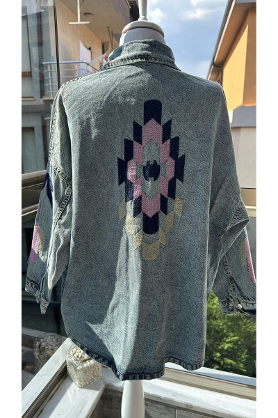 Nakışlı Detaylı Kadın Kot Ceket Nakışlı Detaylı Kadın Kot Ceket