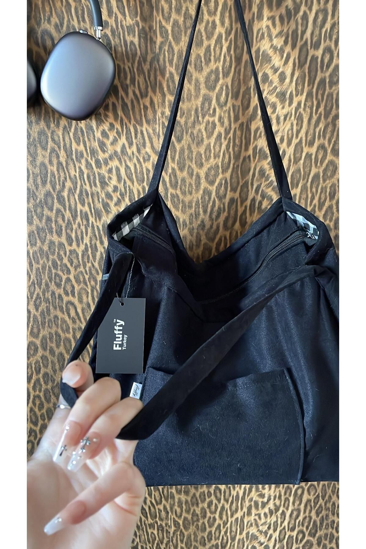 Old School 00s Shopper Bag Fermuarlı, Astarlı , Kumaş, Kol Ve Omuz Çantası / Okul & Günlük Old School 00s Shopper Bag Fermuarlı, Astarlı , Kumaş, Kol Ve Omuz Çantası / Okul & Günlük