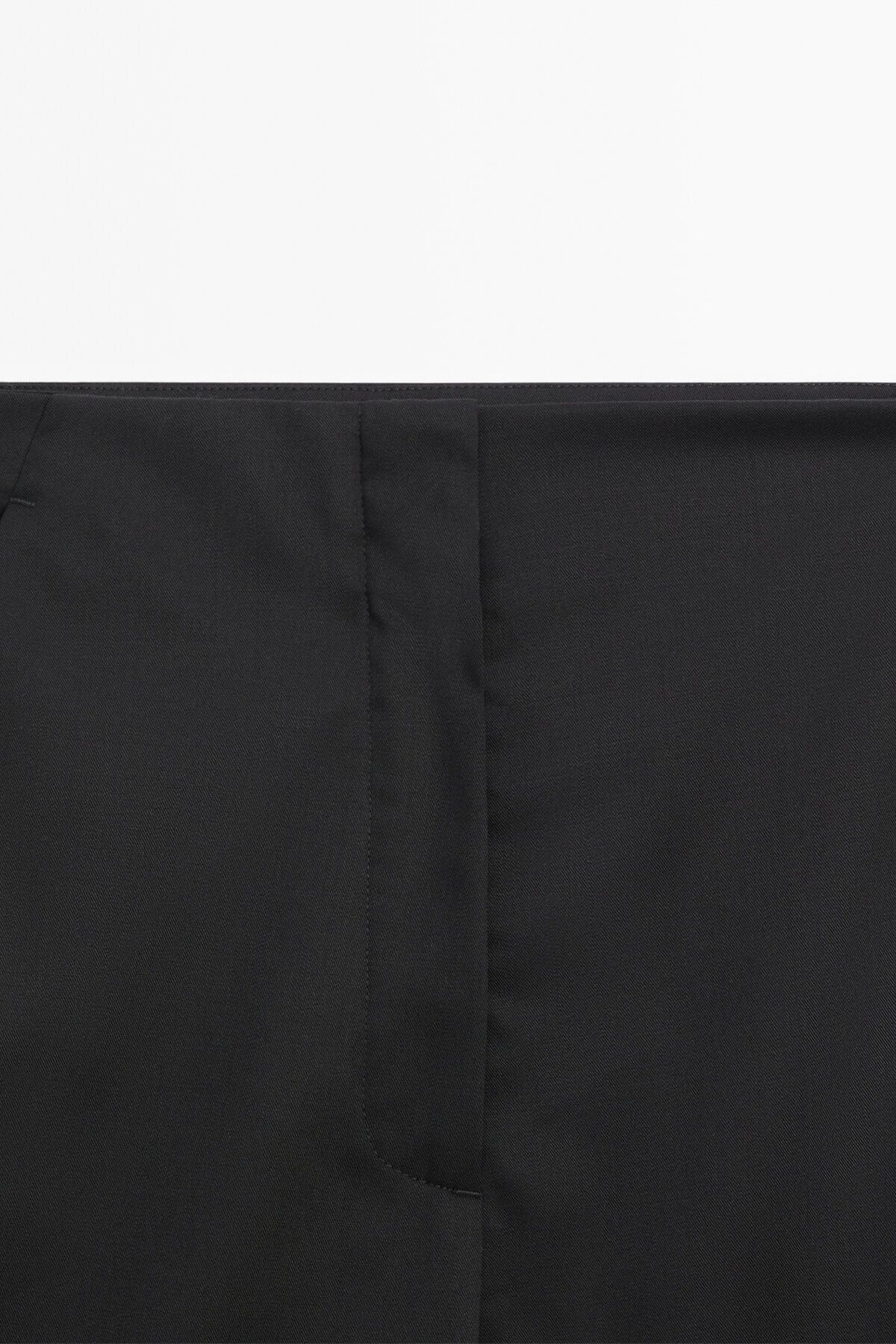 Paça Detaylı %100 Yün Straight Fit Pantolon Paça Detaylı %100 Yün Straight Fit Pantolon