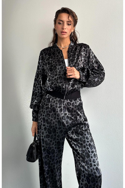 Lastik Detaylı Bomber Ceket SİYAH Lastik Detaylı Bomber Ceket SİYAH