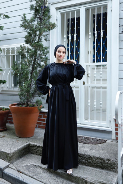 Kadın Tesettür Yakası Büzgülü Kolu Kurdelalı Elbise Kadın Tesettür Yakası Büzgülü Kolu Kurdelalı Elbise